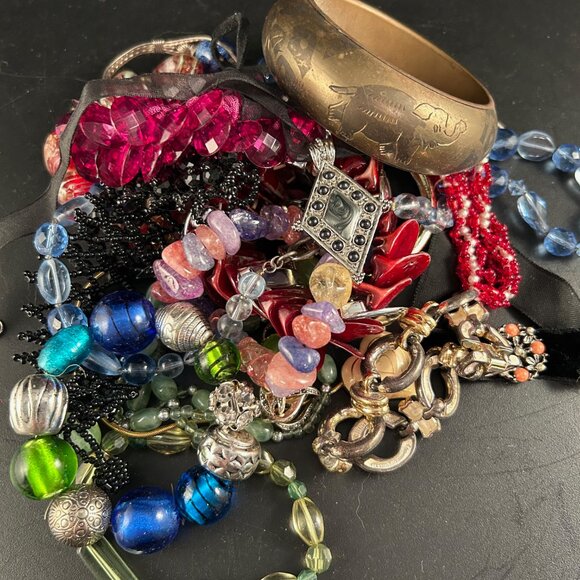 Jewelry grab bag with bracelets, chokers, pendants, and more for DIY or crafts - Picture 7 of 10